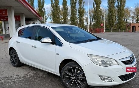 Opel Astra J, 2011 год, 750 000 рублей, 6 фотография