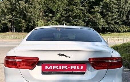 Jaguar XE I рестайлинг, 2016 год, 1 990 000 рублей, 4 фотография