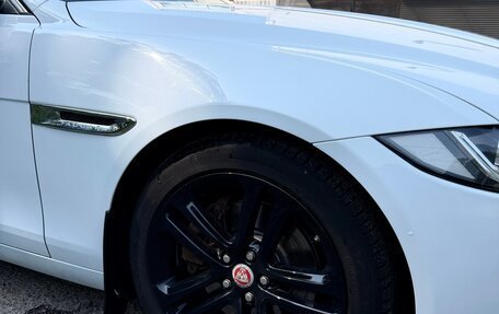 Jaguar XE I рестайлинг, 2016 год, 1 990 000 рублей, 17 фотография