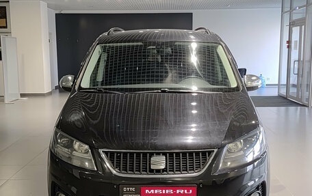 SEAT Alhambra II рестайлинг, 2013 год, 1 470 000 рублей, 2 фотография