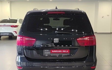 SEAT Alhambra II рестайлинг, 2013 год, 1 470 000 рублей, 7 фотография