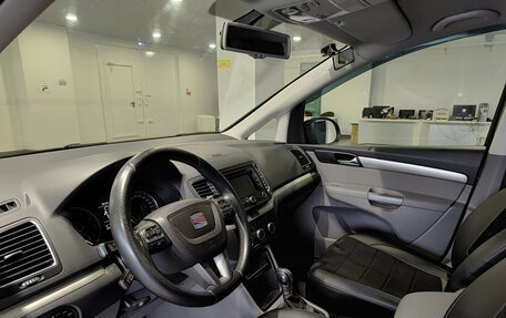 SEAT Alhambra II рестайлинг, 2013 год, 1 470 000 рублей, 20 фотография