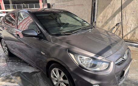 Hyundai Solaris II рестайлинг, 2011 год, 550 000 рублей, 7 фотография