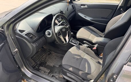 Hyundai Solaris II рестайлинг, 2011 год, 550 000 рублей, 5 фотография