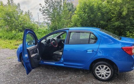Renault Logan II, 2018 год, 860 000 рублей, 5 фотография