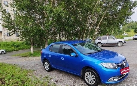 Renault Logan II, 2018 год, 860 000 рублей, 2 фотография