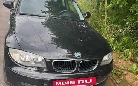 BMW 1 серия, 2011 год, 890 000 рублей, 2 фотография