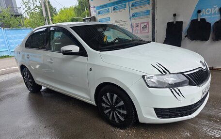 Skoda Rapid I, 2015 год, 420 000 рублей, 2 фотография