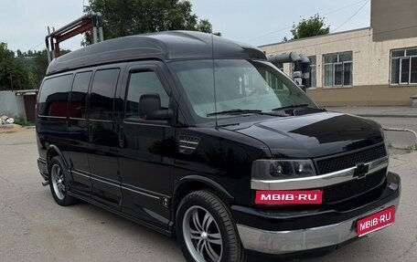 Chevrolet Express II, 2004 год, 1 550 000 рублей, 1 фотография