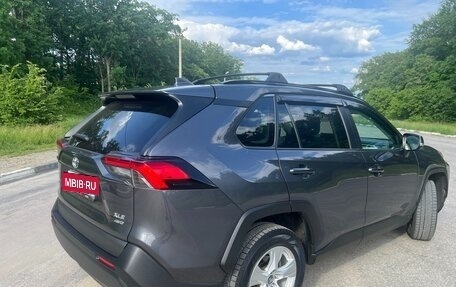 Toyota RAV4, 2020 год, 3 100 000 рублей, 6 фотография
