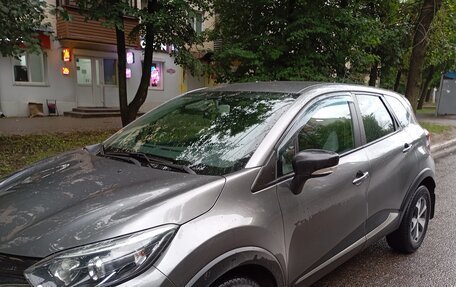 Renault Kaptur I рестайлинг, 2019 год, 1 500 000 рублей, 3 фотография