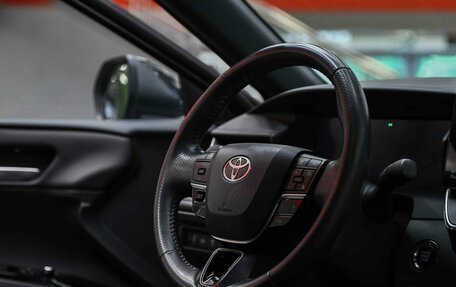 Toyota Camry, 2024 год, 3 300 000 рублей, 15 фотография