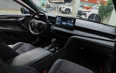 Toyota Camry, 2024 год, 3 300 000 рублей, 12 фотография