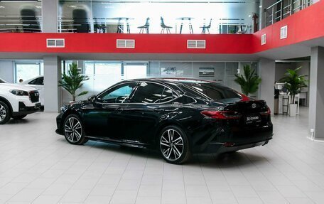 Toyota Camry, 2024 год, 3 300 000 рублей, 4 фотография