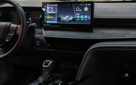 Toyota Camry, 2024 год, 3 300 000 рублей, 14 фотография