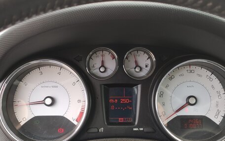 Peugeot 408 I рестайлинг, 2013 год, 550 000 рублей, 18 фотография