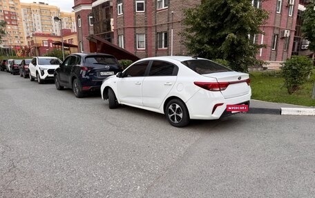 KIA Rio IV, 2019 год, 805 420 рублей, 6 фотография