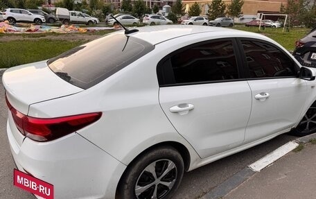 KIA Rio IV, 2019 год, 805 420 рублей, 8 фотография