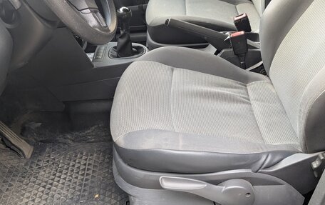 Volkswagen Caddy III рестайлинг, 2011 год, 1 000 000 рублей, 9 фотография