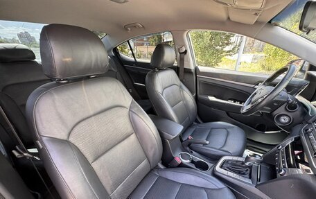 Hyundai Elantra VI рестайлинг, 2016 год, 1 510 000 рублей, 10 фотография