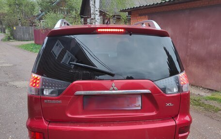 Mitsubishi Outlander III рестайлинг 3, 2010 год, 940 000 рублей, 3 фотография