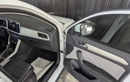 Volkswagen T-Roc I, 2025 год, 3 049 000 рублей, 17 фотография
