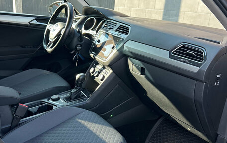 Volkswagen Tiguan II, 2020 год, 2 710 000 рублей, 13 фотография