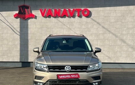 Volkswagen Tiguan II, 2020 год, 2 710 000 рублей, 2 фотография