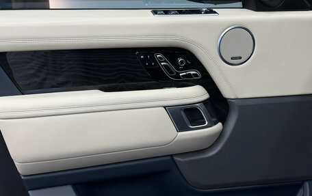 Land Rover Range Rover IV рестайлинг, 2020 год, 8 300 000 рублей, 14 фотография