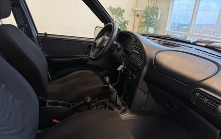 Chevrolet Niva I рестайлинг, 2017 год, 795 000 рублей, 9 фотография