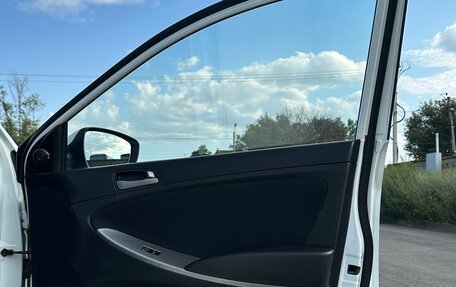 Hyundai Solaris II рестайлинг, 2015 год, 850 000 рублей, 14 фотография
