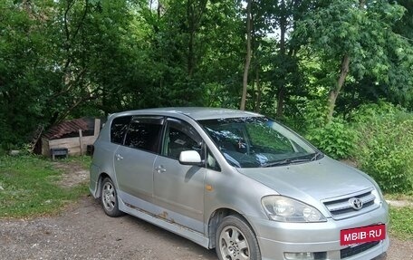 Toyota Ipsum II, 2001 год, 700 000 рублей, 4 фотография