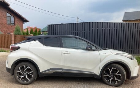 Toyota C-HR I рестайлинг, 2018 год, 2 100 000 рублей, 4 фотография