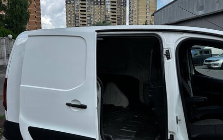 Peugeot Partner II рестайлинг 2, 2012 год, 670 000 рублей, 12 фотография