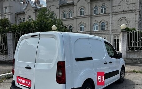 Peugeot Partner II рестайлинг 2, 2012 год, 670 000 рублей, 7 фотография