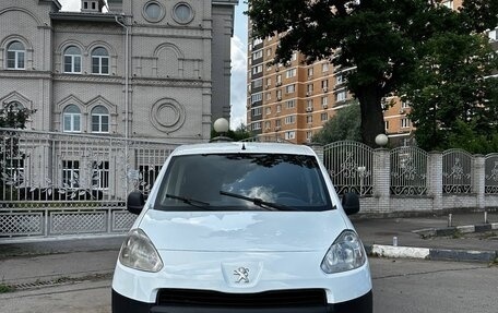 Peugeot Partner II рестайлинг 2, 2012 год, 670 000 рублей, 8 фотография