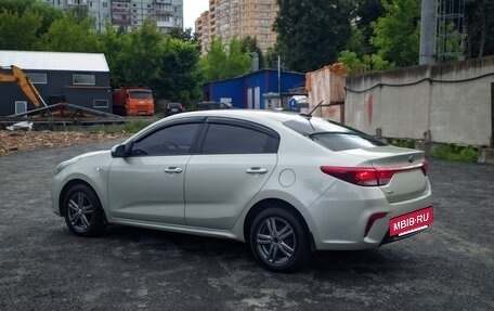 KIA Rio IV, 2018 год, 1 065 000 рублей, 8 фотография