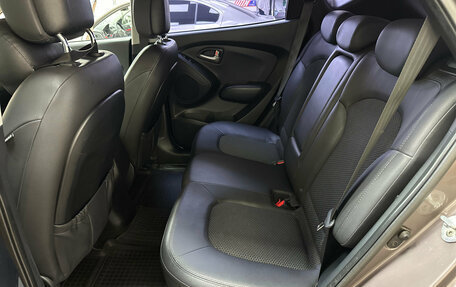 Hyundai ix35 I рестайлинг, 2011 год, 1 200 000 рублей, 18 фотография