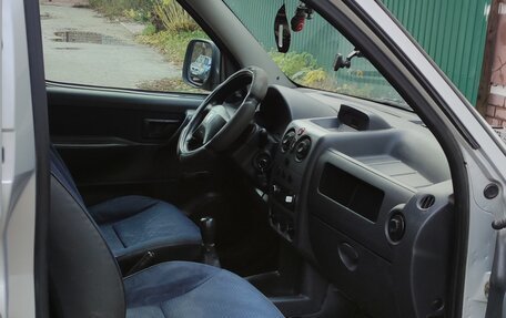 Peugeot Partner II рестайлинг 2, 2006 год, 280 000 рублей, 9 фотография
