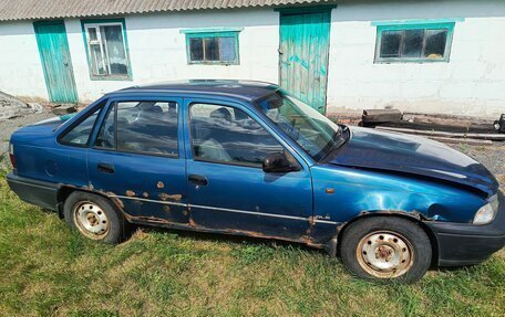 Daewoo Nexia I рестайлинг, 2001 год, 53 000 рублей, 3 фотография