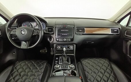 Volkswagen Touareg III, 2017 год, 3 450 000 рублей, 11 фотография