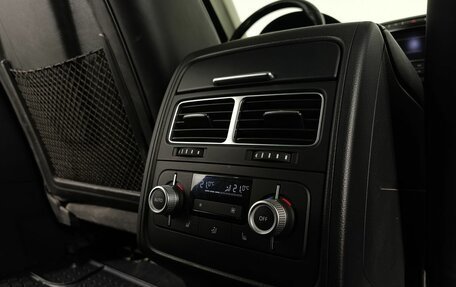 Volkswagen Touareg III, 2017 год, 3 450 000 рублей, 17 фотография