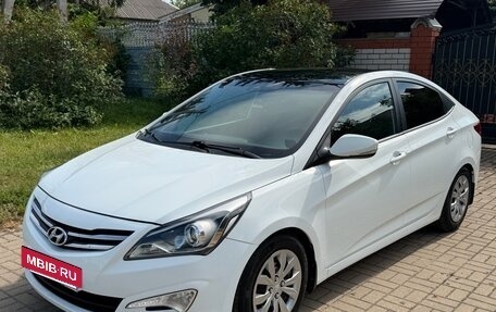 Hyundai Solaris II рестайлинг, 2016 год, 960 000 рублей, 3 фотография