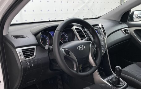 Hyundai i30 II рестайлинг, 2012 год, 950 000 рублей, 15 фотография