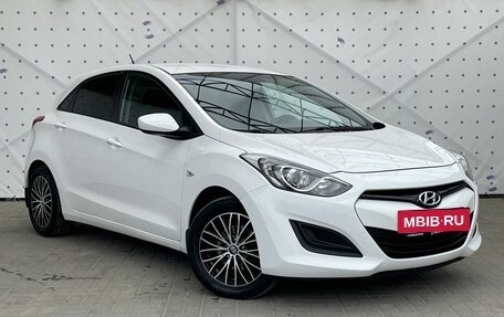 Hyundai i30 II рестайлинг, 2012 год, 950 000 рублей, 2 фотография