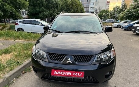 Mitsubishi Outlander III рестайлинг 3, 2008 год, 1 280 000 рублей, 1 фотография