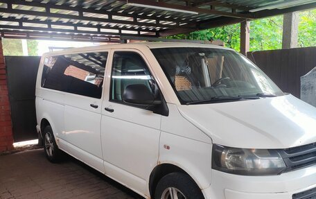 Volkswagen Caravelle T5, 2011 год, 1 650 000 рублей, 2 фотография
