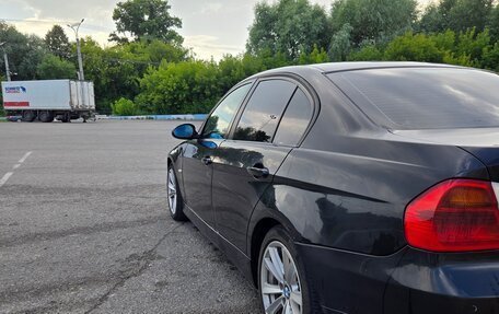 BMW 3 серия, 2008 год, 700 000 рублей, 2 фотография
