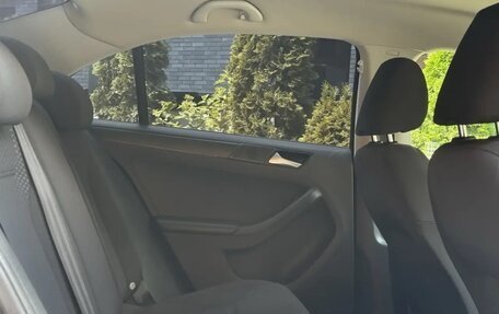 Volkswagen Jetta VI, 2014 год, 960 000 рублей, 30 фотография