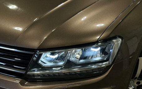 Volkswagen Tiguan II, 2018 год, 2 785 000 рублей, 2 фотография